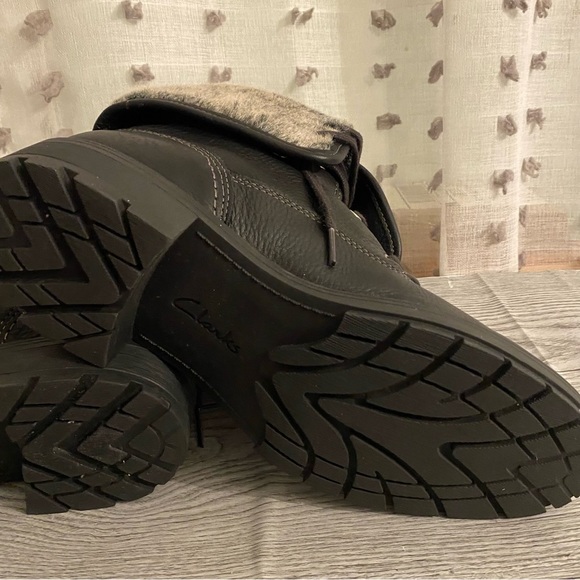 Clarks black combat lace up warm boots size 7.5 - Picture 14 of 16